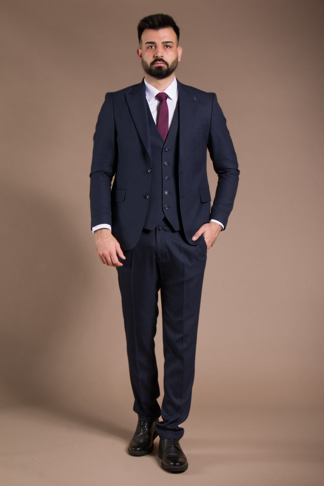 Slim Fit Yelekli Takım Elbise
