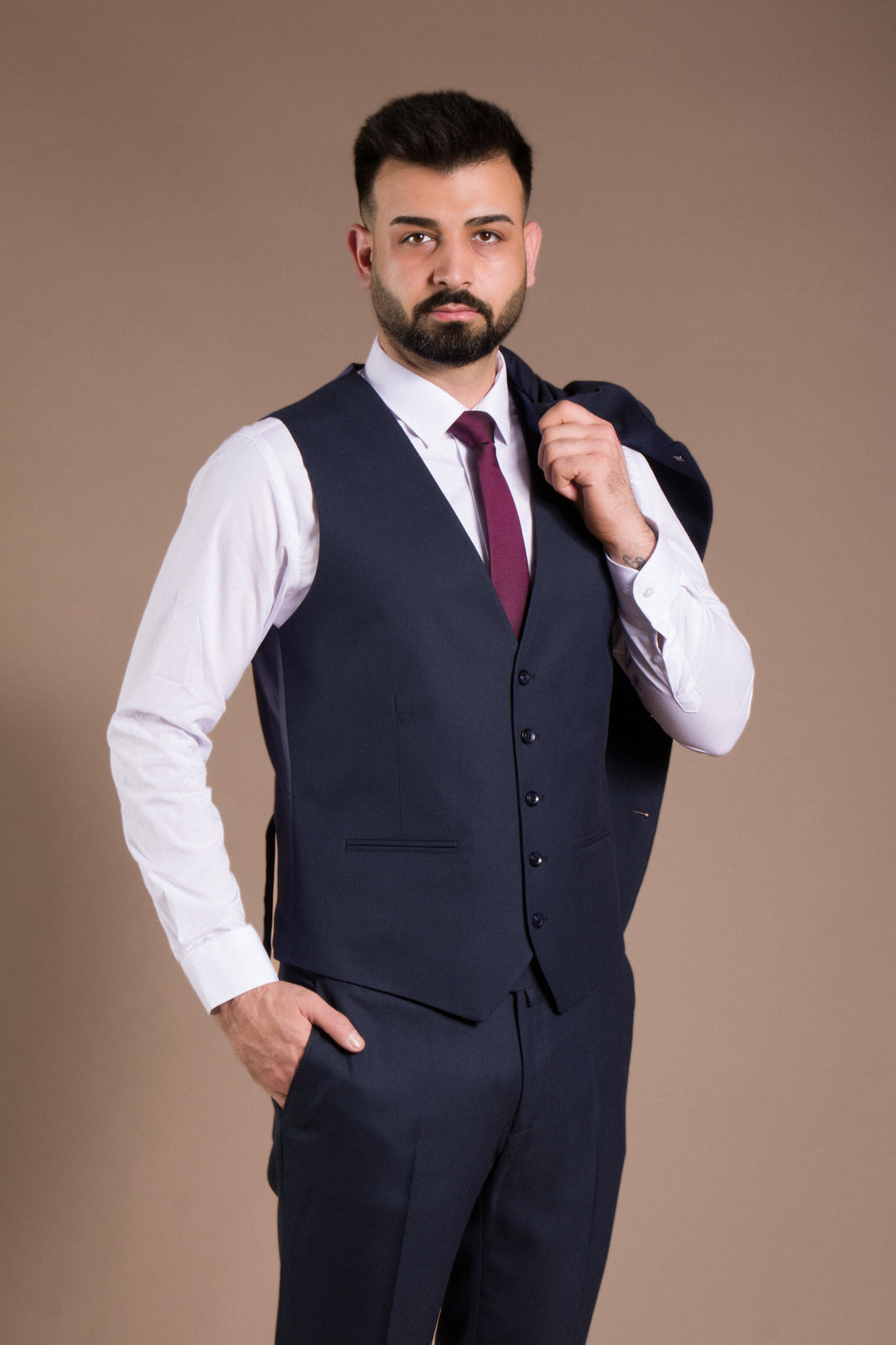 Slim Fit Yelekli Takım Elbise