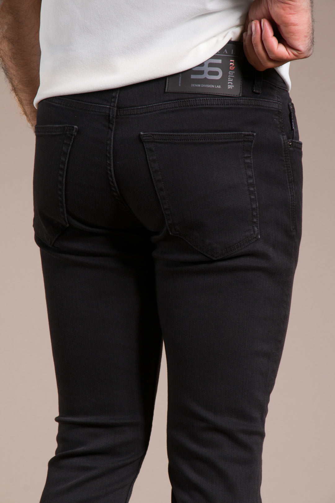 Slim Fit Jean