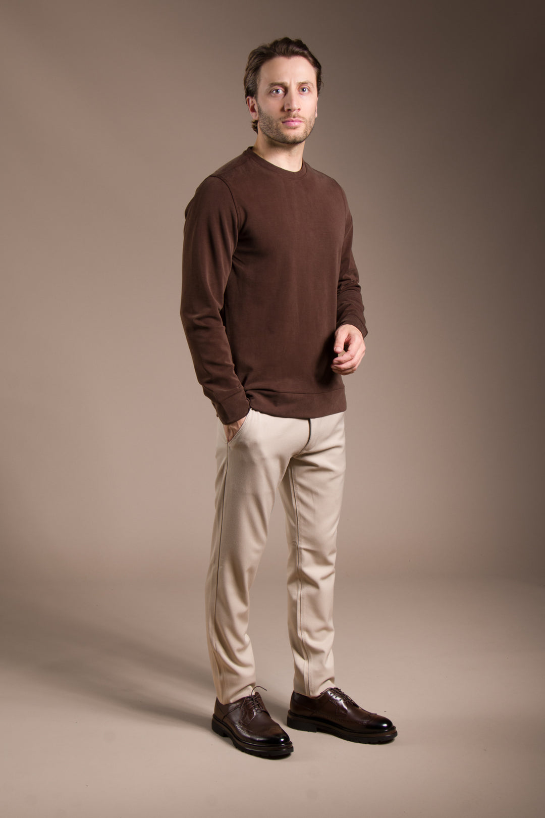 Kahve Dokulu Basic Sweatshirt