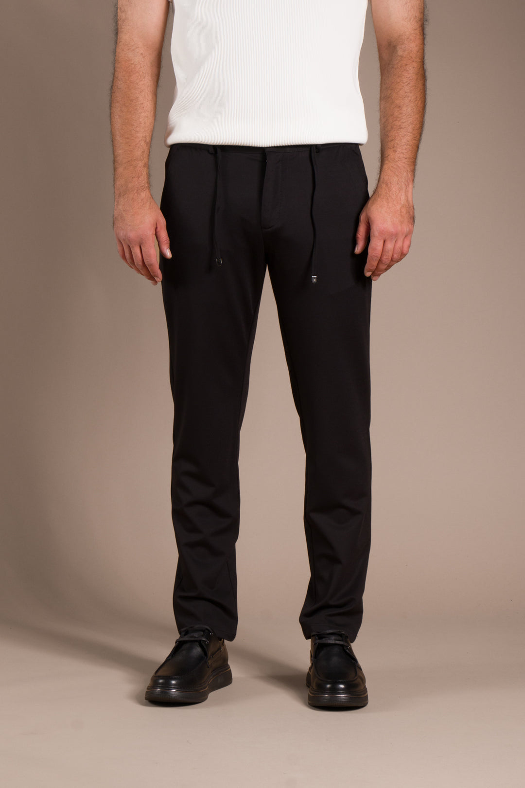 Siyah Nicole Lastikli Slim Fit Jogger