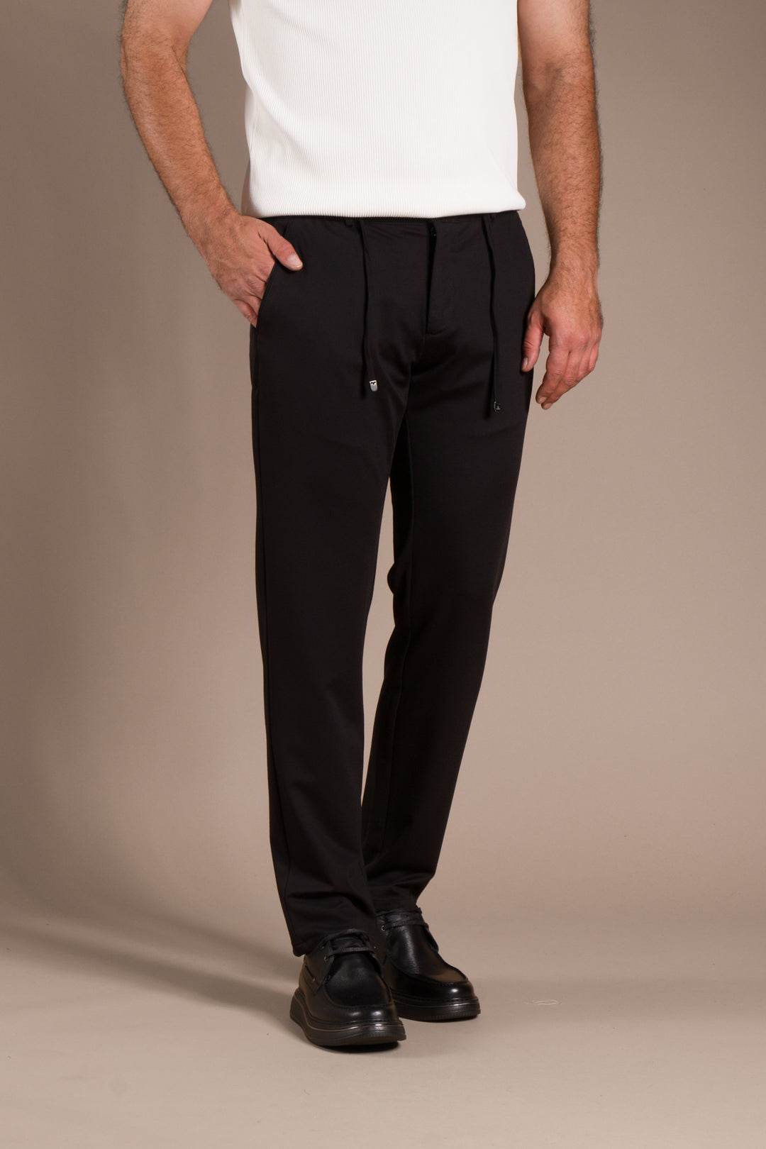 Siyah Nicole Lastikli Slim Fit Jogger