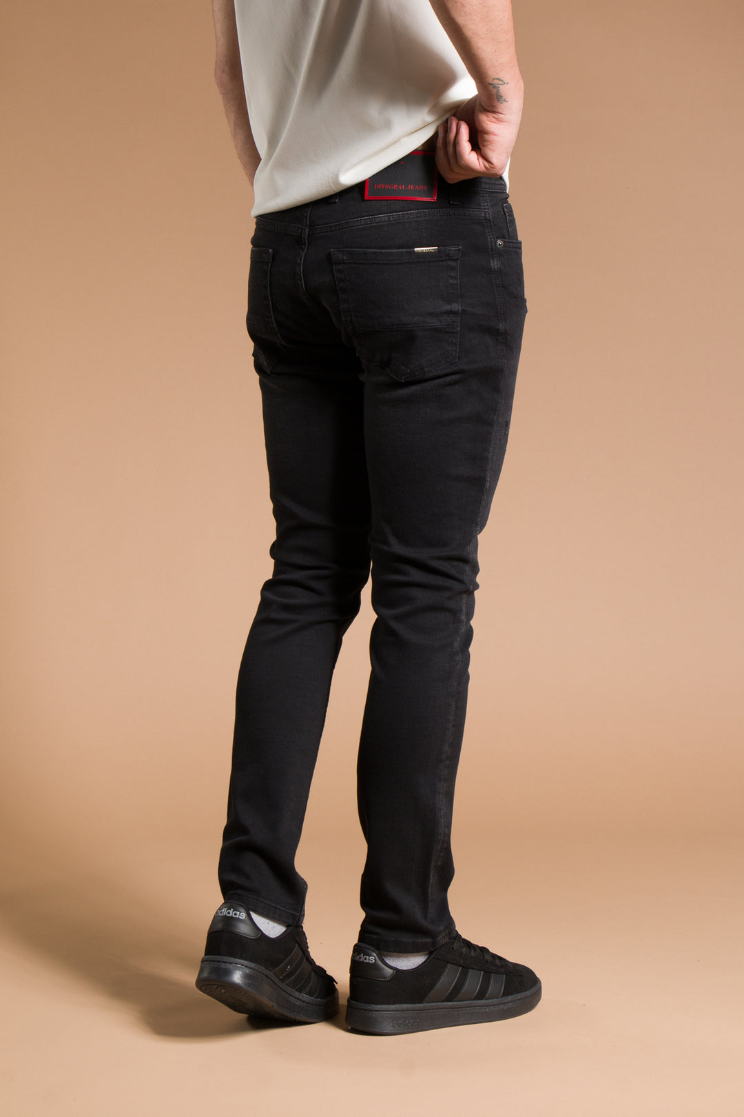 Slim Fit Jean