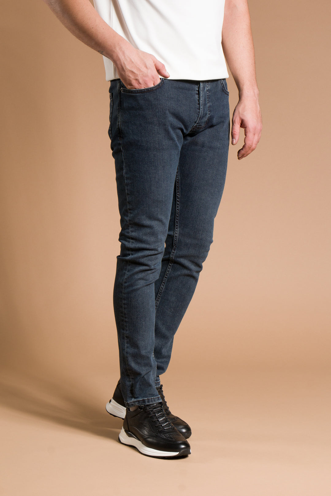 Slim Fit Jean