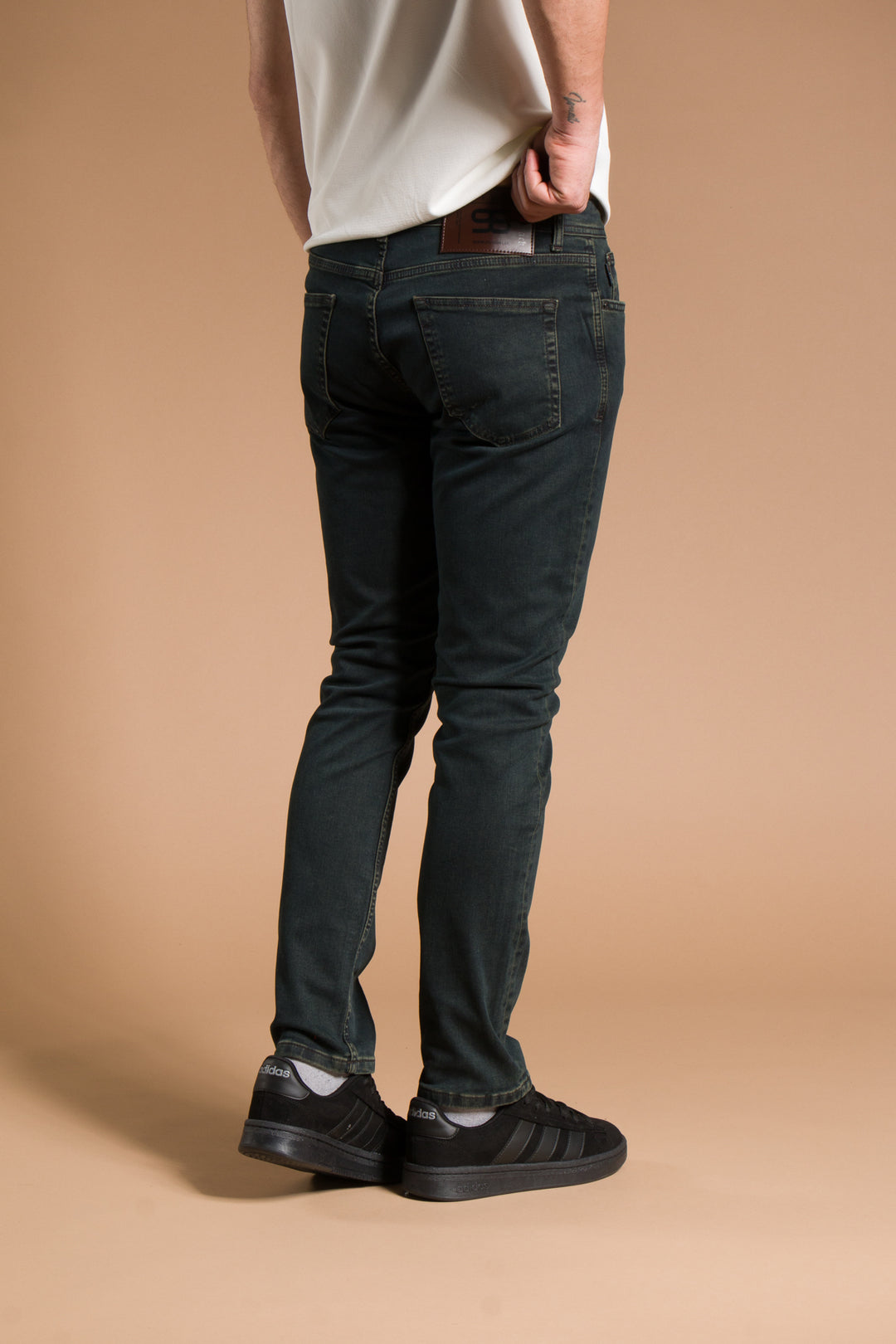 Slim Fit Jean