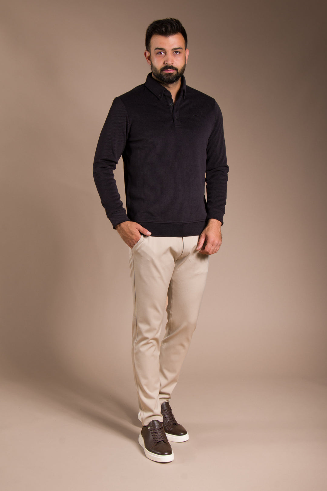 Siyah Polo Yaka Kadife Sweatshirt