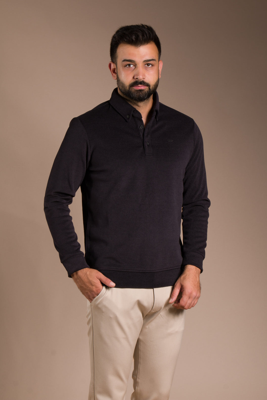 Siyah Polo Yaka Kadife Sweatshirt