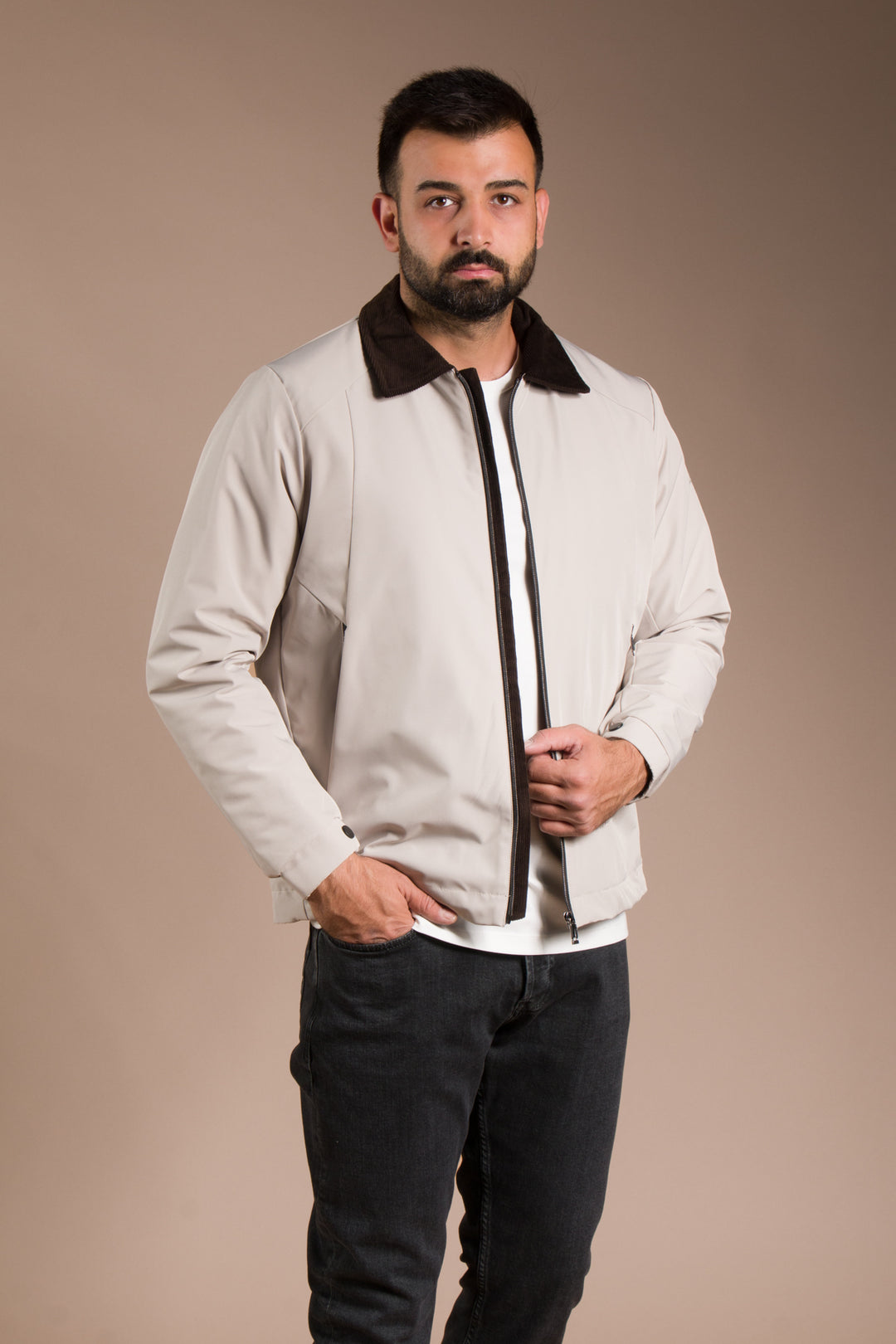 Bej Kadife Detaylı Kapitone Kaban