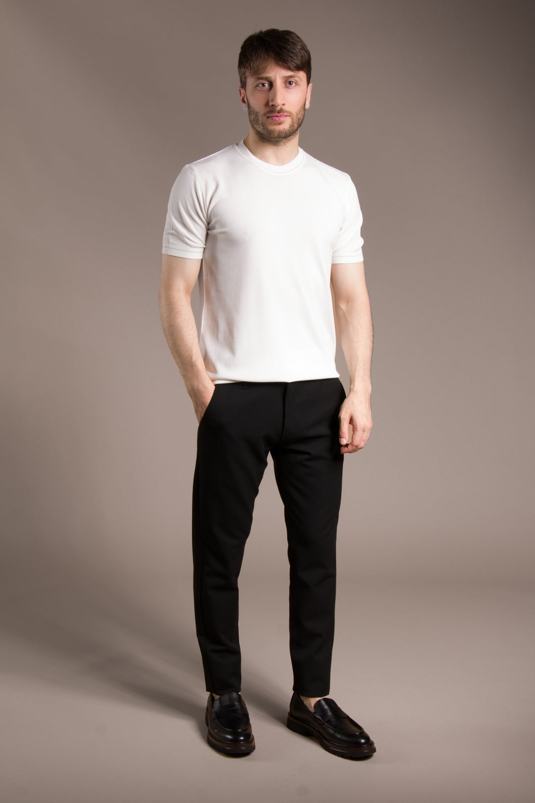 Rayon İplik Yaka Dikiş Detaylı T-Shirt