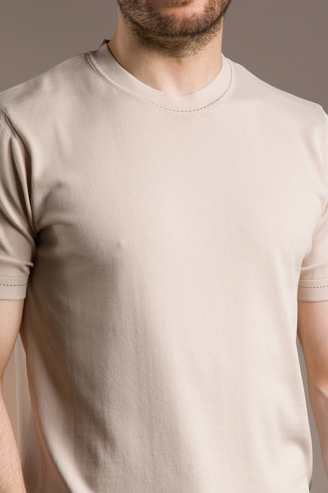 Rayon İplik Yaka Dikiş Detaylı T-Shirt