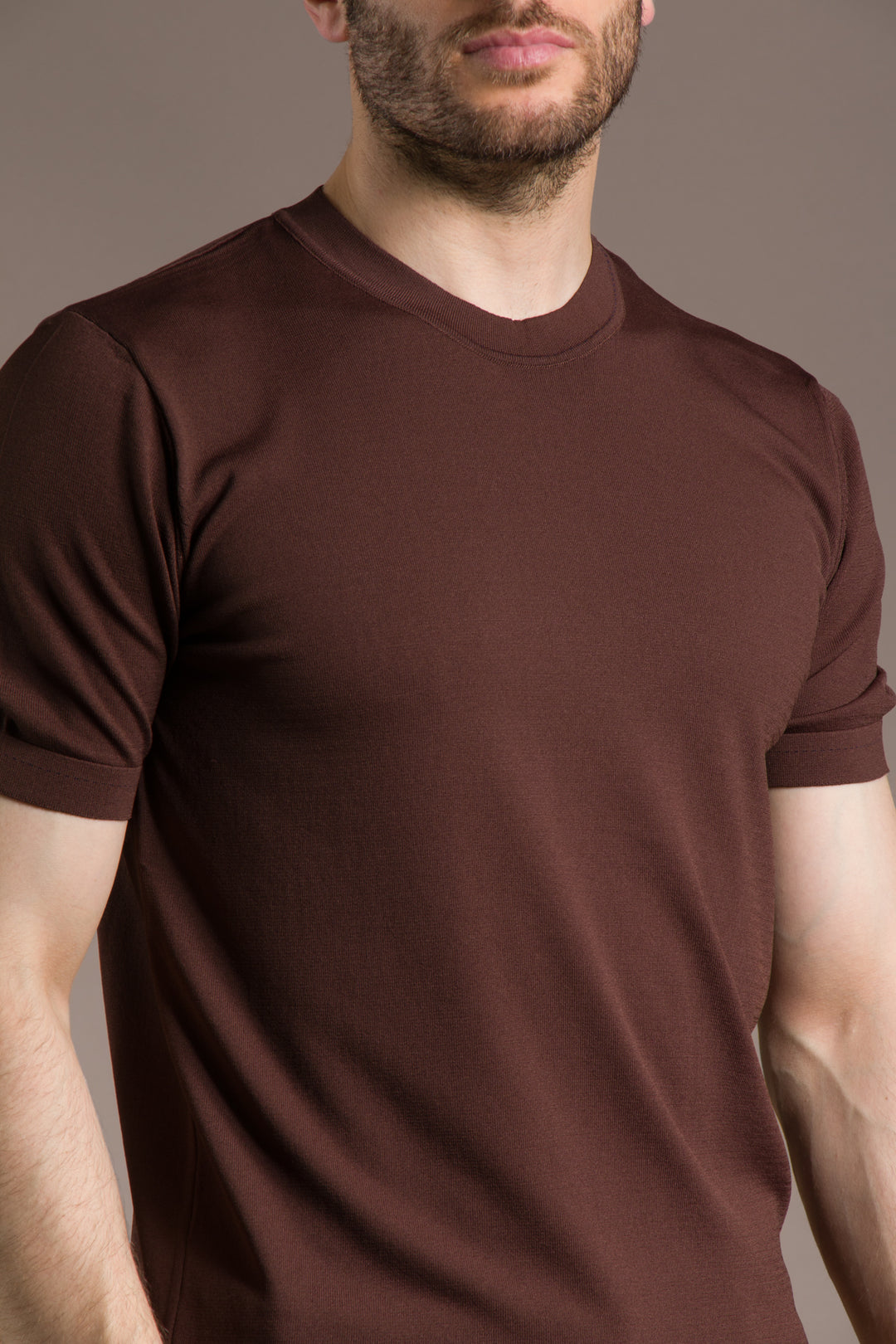 Rayon İplik Yaka Dikiş Detaylı T-Shirt