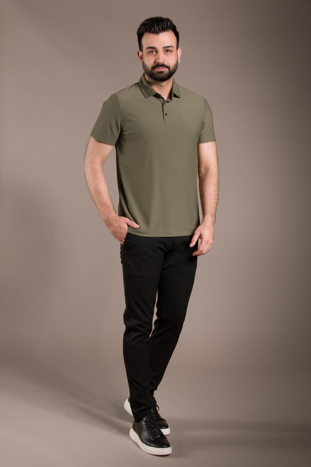 Polo Yaka T-Shirt Çizgi Detaylı