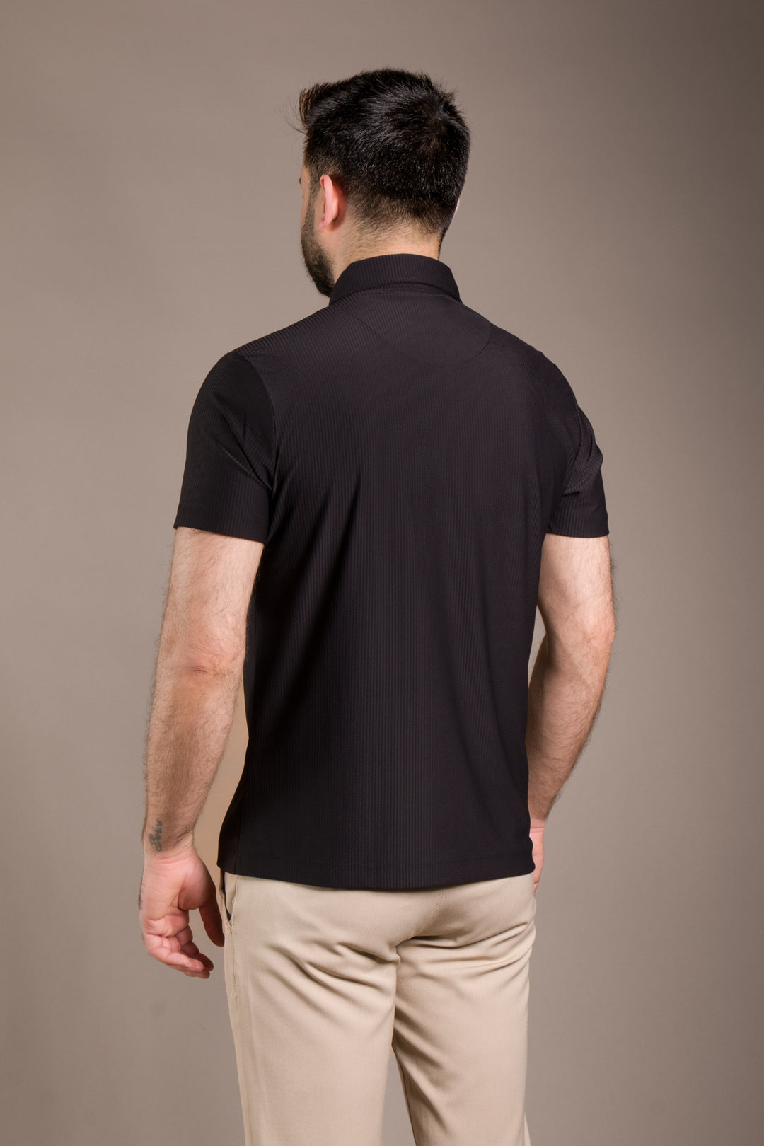 Polo Yaka T-Shirt Çizgi Detaylı