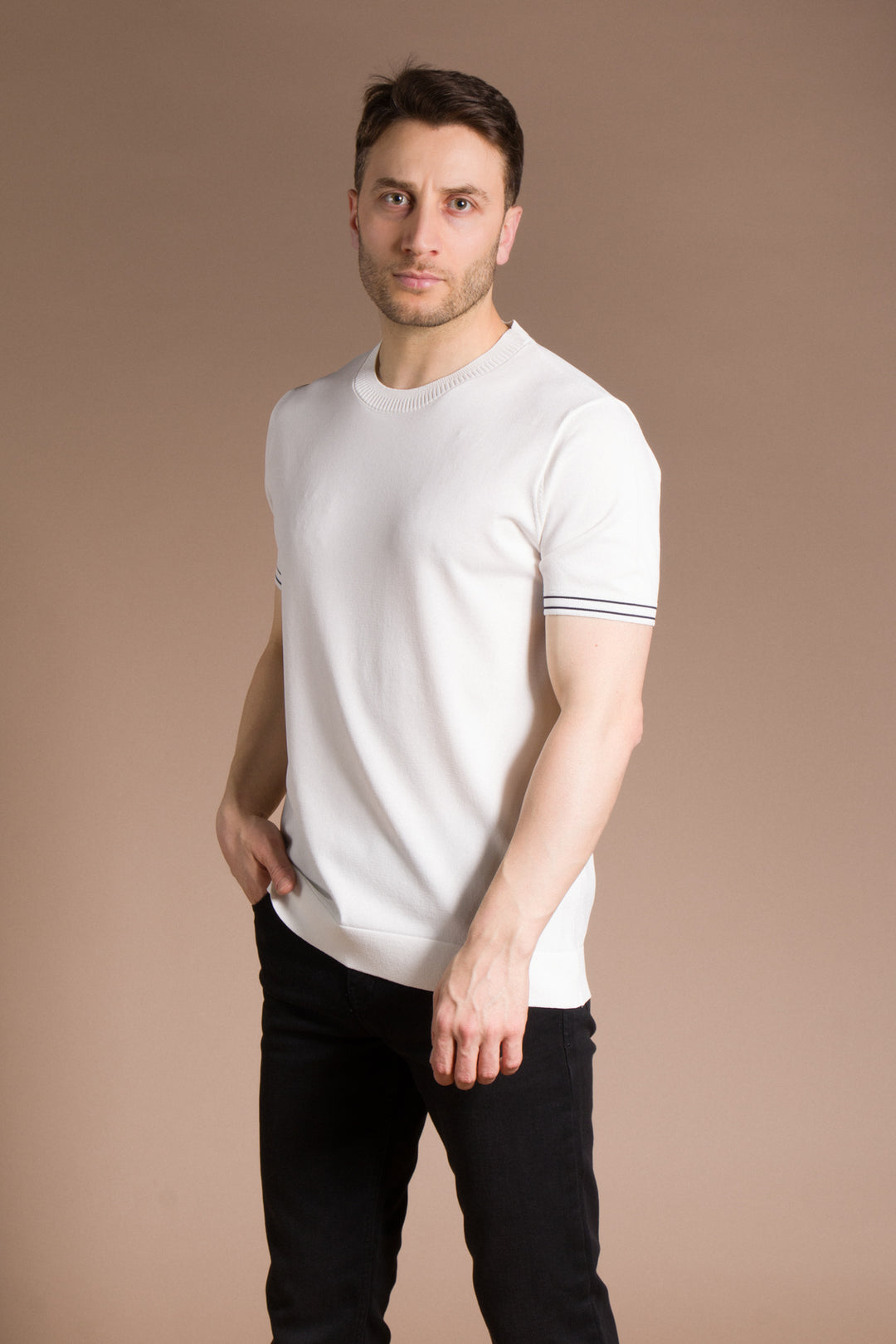 Yaka Detaylı Rayon Triko T-Shirt