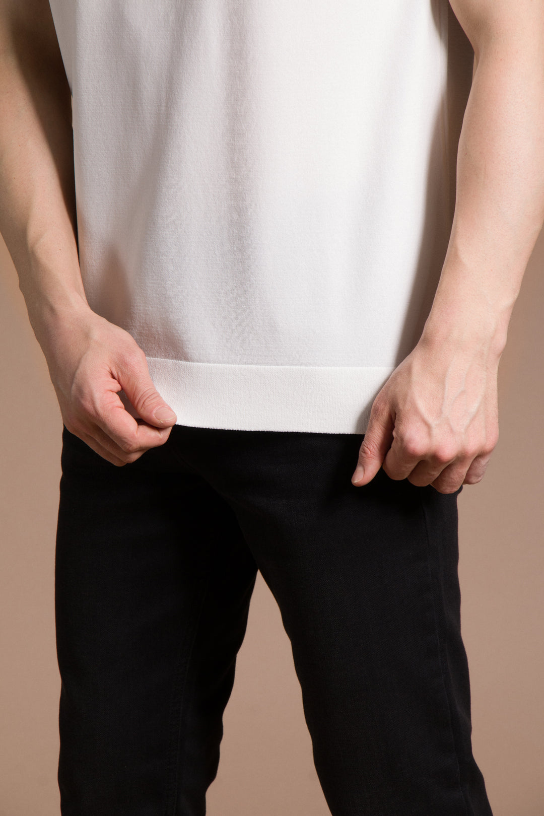Yaka Detaylı Rayon Triko T-Shirt