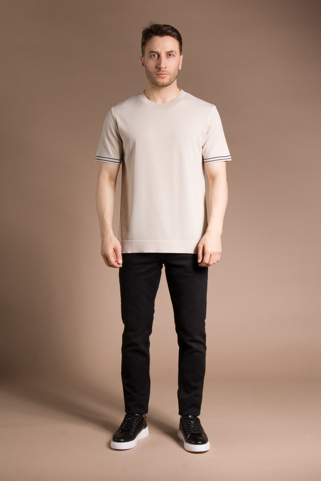 Yaka Detaylı Rayon Triko T-Shirt