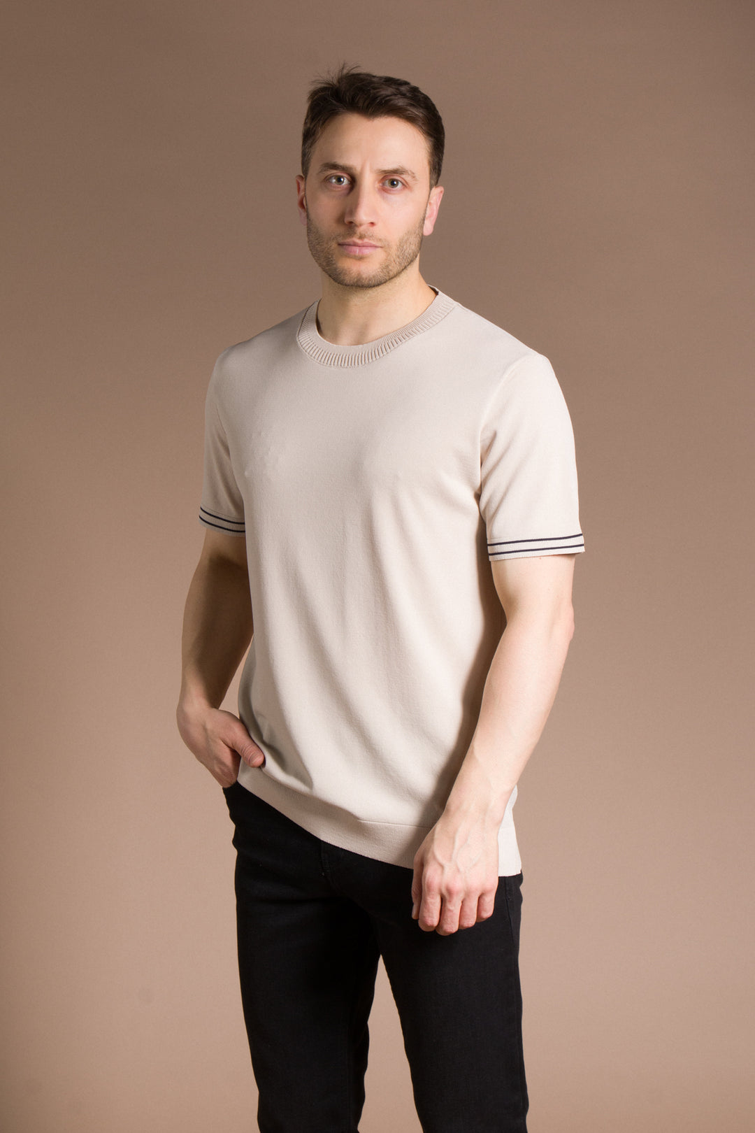 Yaka Detaylı Rayon Triko T-Shirt