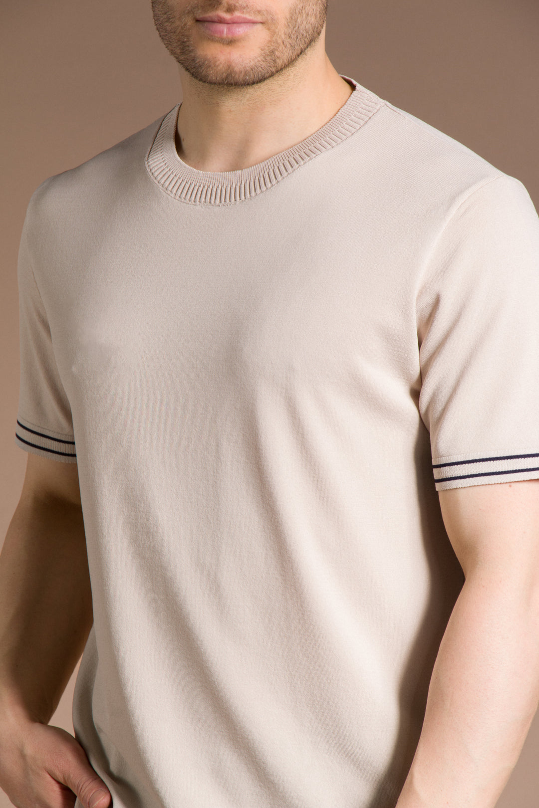 Yaka Detaylı Rayon Triko T-Shirt