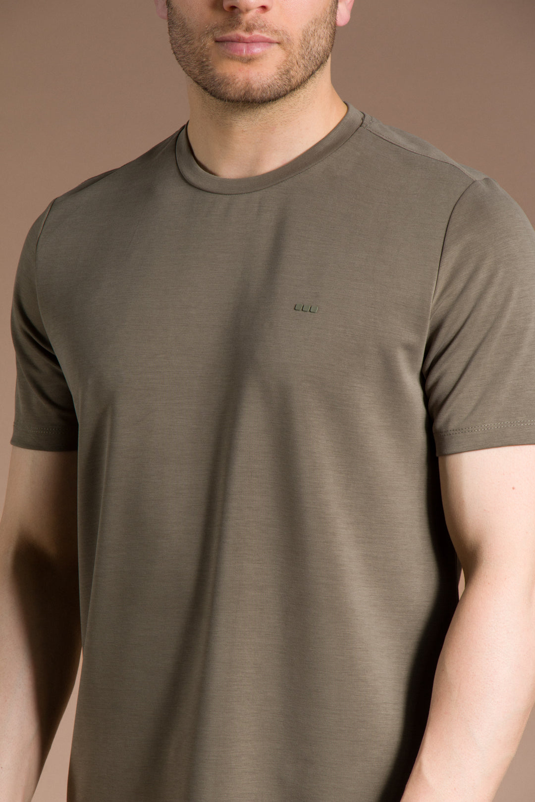 O Yaka Düz Basic T-Shirt