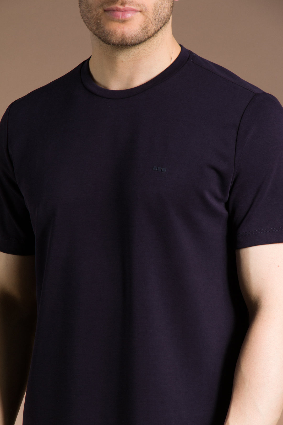 O Yaka Düz Basic T-Shirt