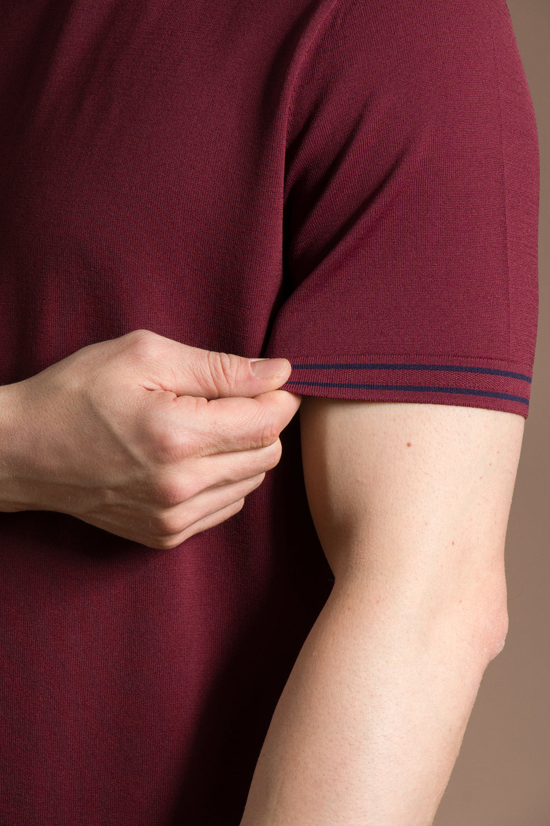 Yaka Detaylı Rayon Triko T-Shirt
