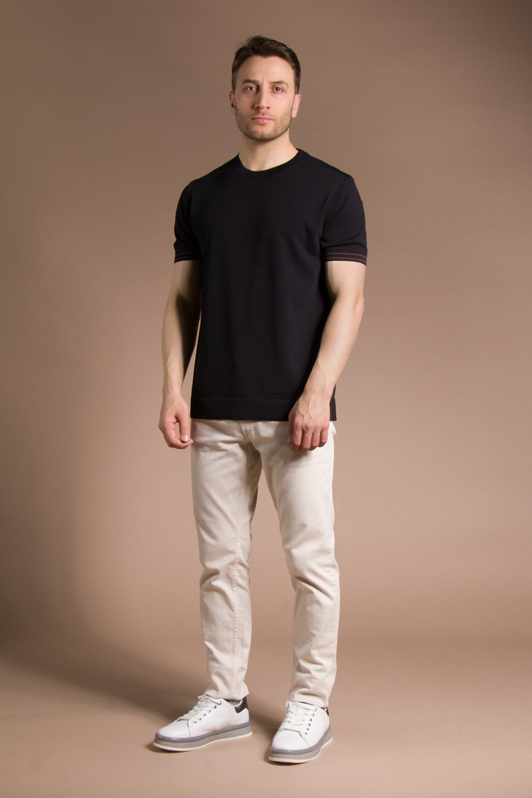 Yaka Detaylı Rayon Triko T-Shirt