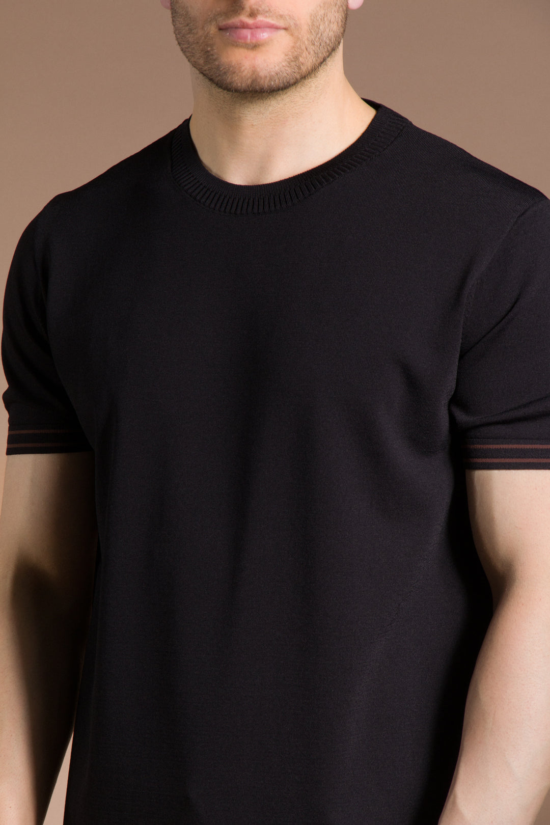 Yaka Detaylı Rayon Triko T-Shirt