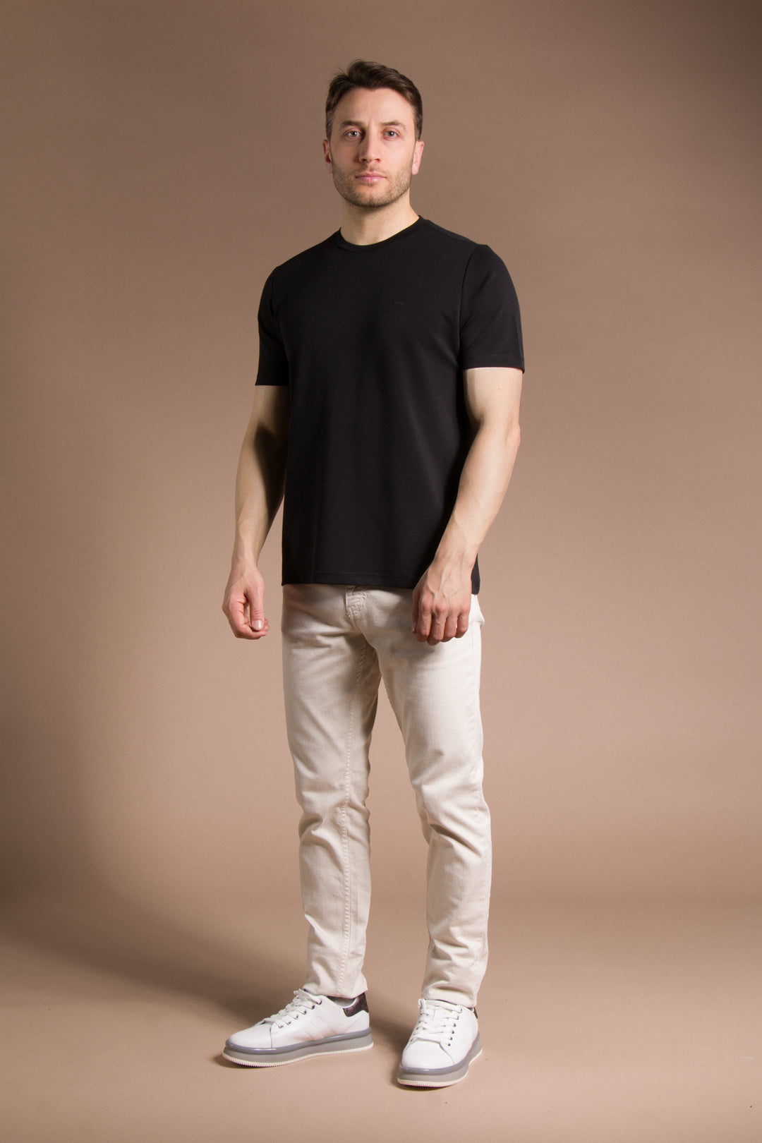 O Yaka Düz Basic T-Shirt