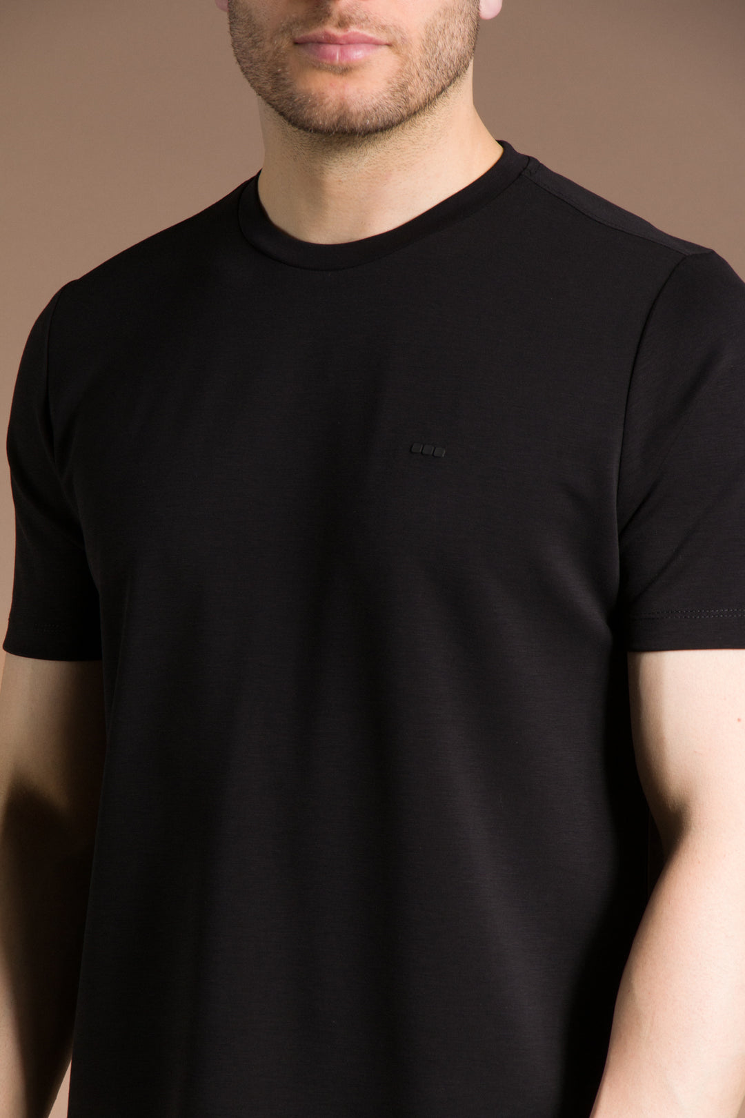 O Yaka Düz Basic T-Shirt