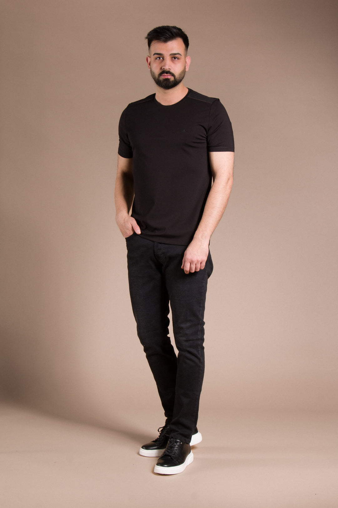 Omuz Detaylı Basic T-Shirt