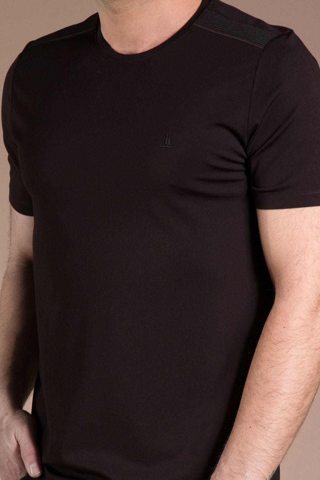 Omuz Detaylı Basic T-Shirt