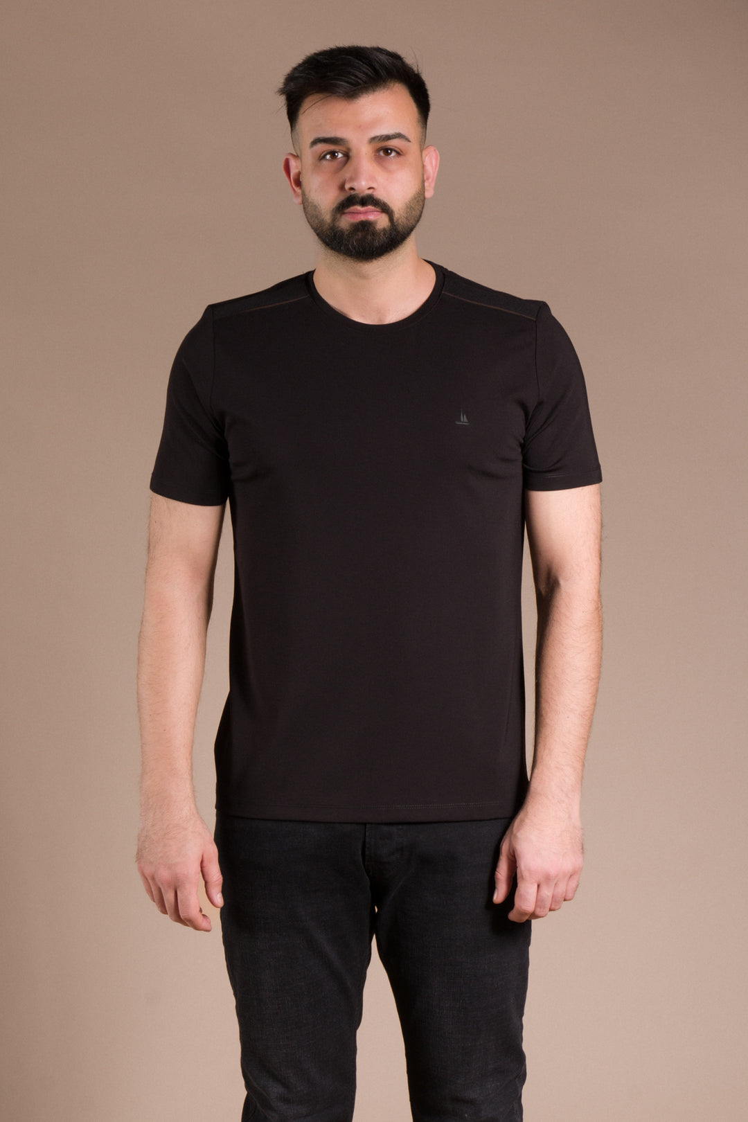 Omuz Detaylı Basic T-Shirt