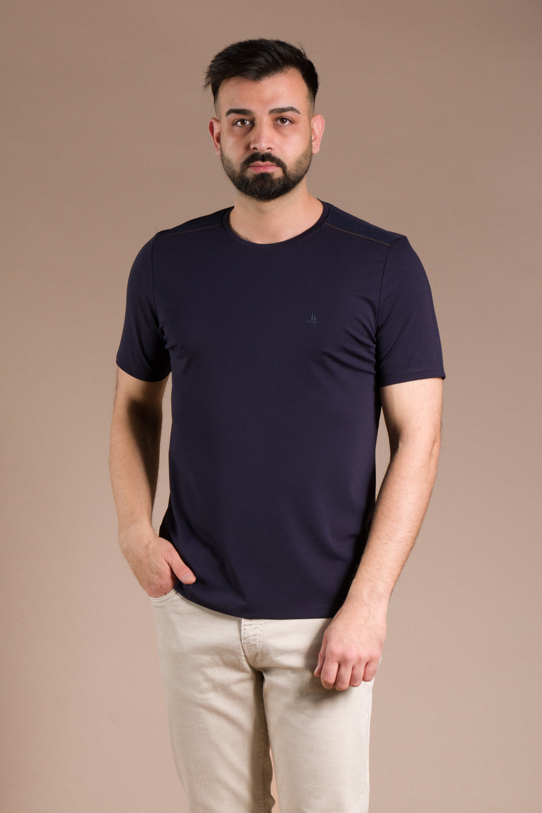 Omuz Detaylı Basic T-Shirt