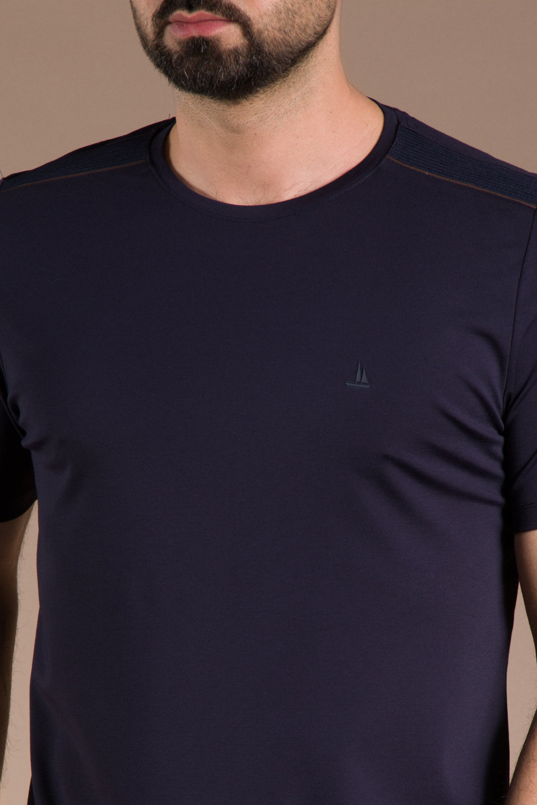 Omuz Detaylı Basic T-Shirt