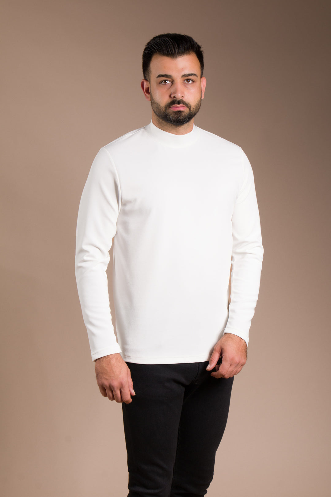 Beyaz Yarım Boğazlı Soft Sweatshirt