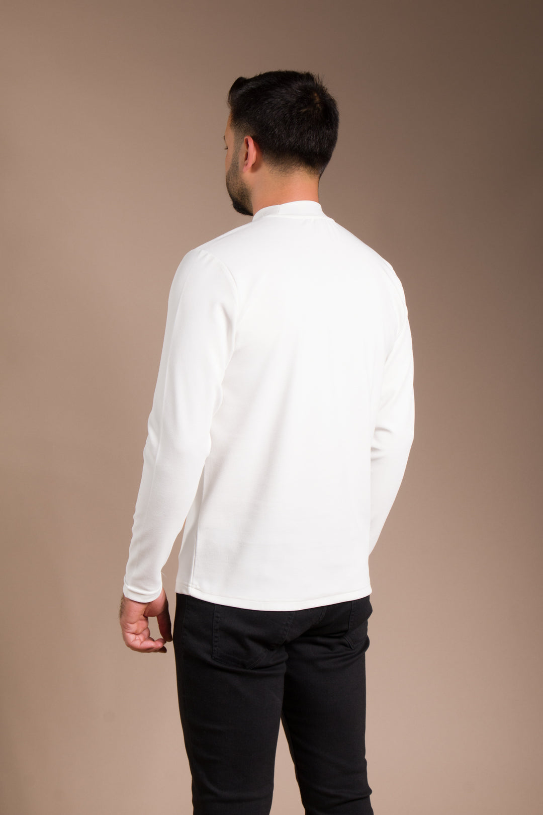 Beyaz Yarım Boğazlı Soft Sweatshirt