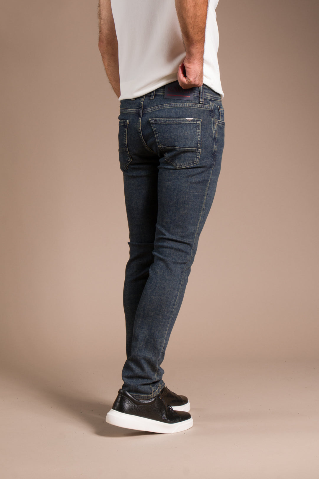 Yeşil Tint Slim Fit Jean