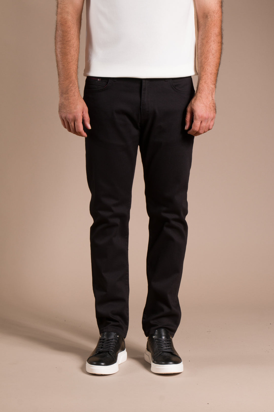 Siyah Slim Fit Jean