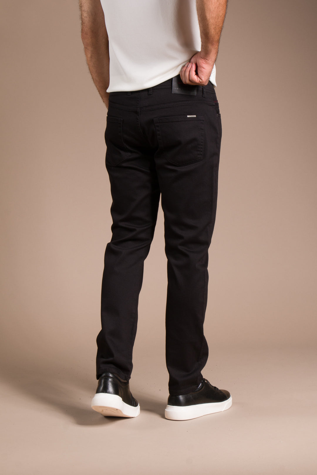 Siyah Slim Fit Jean