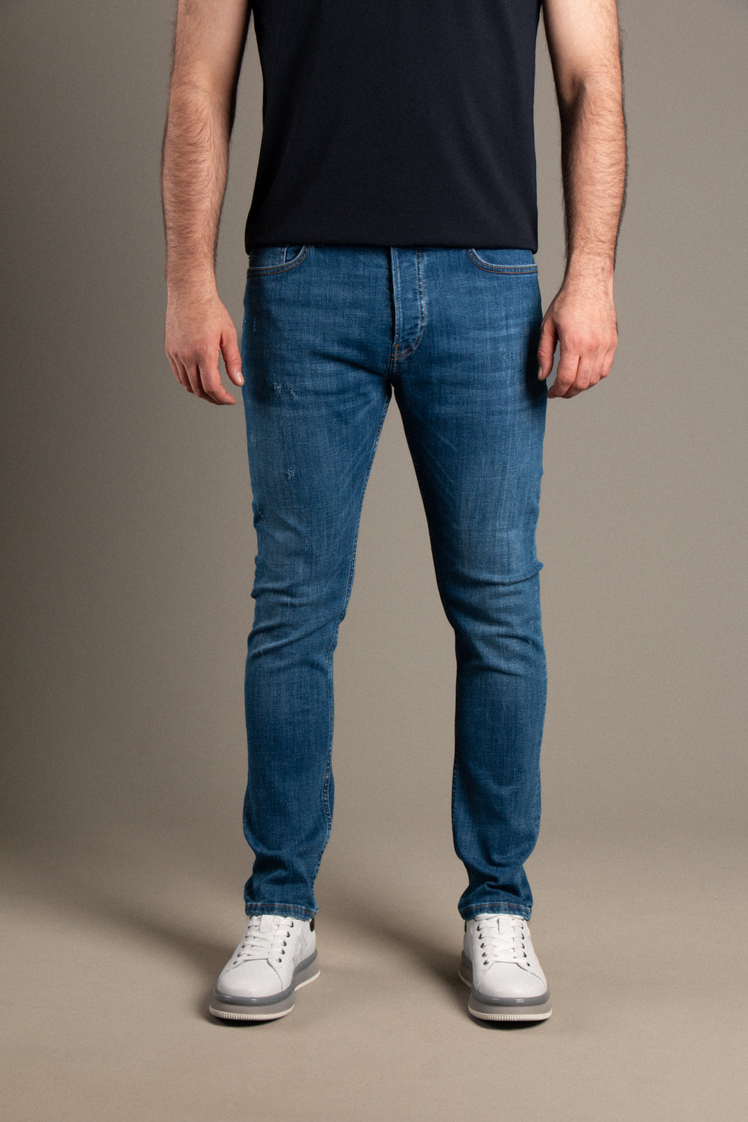 Slimfit Yıpratmalı Jean