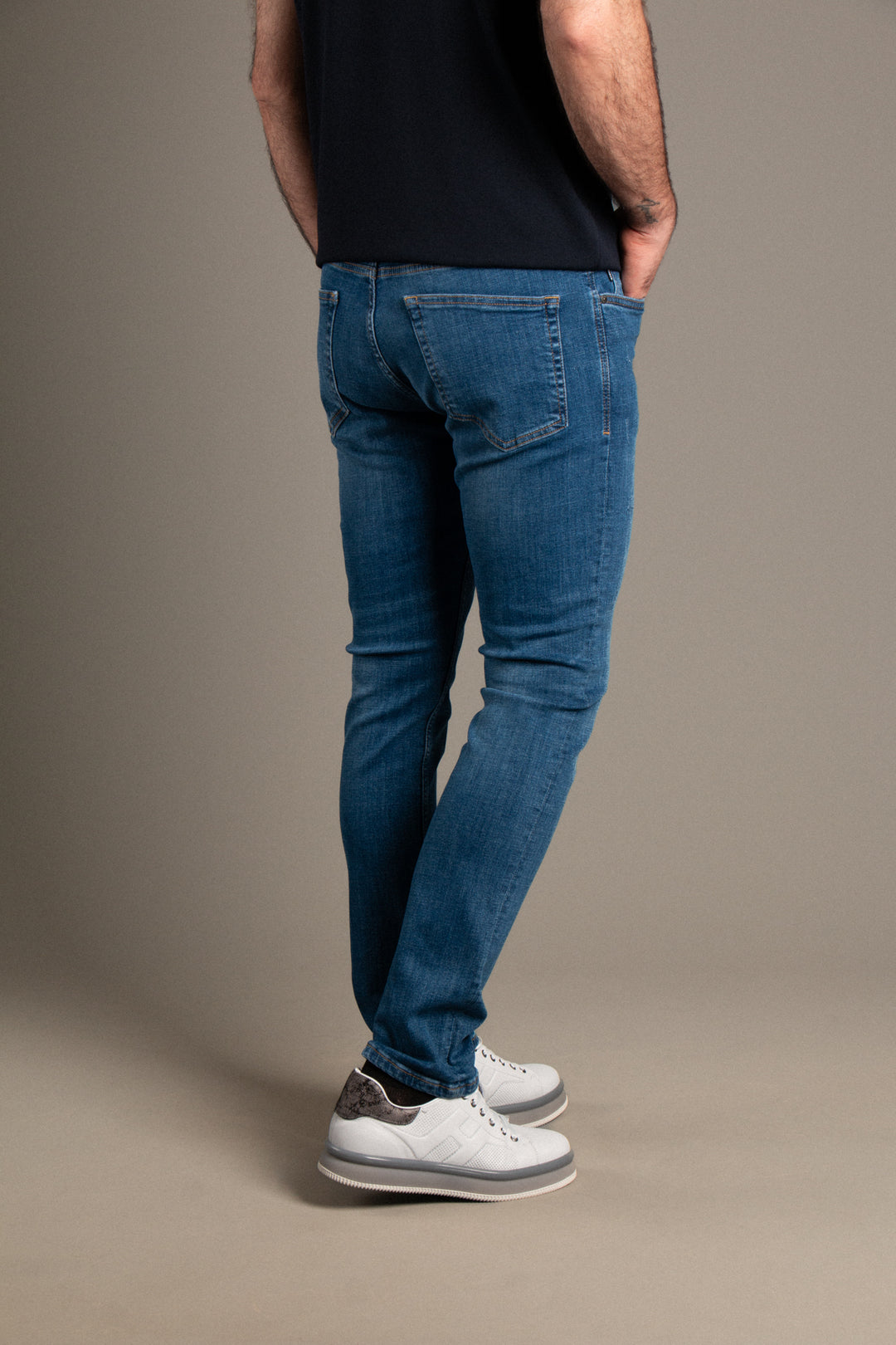 Slimfit Yıpratmalı Jean