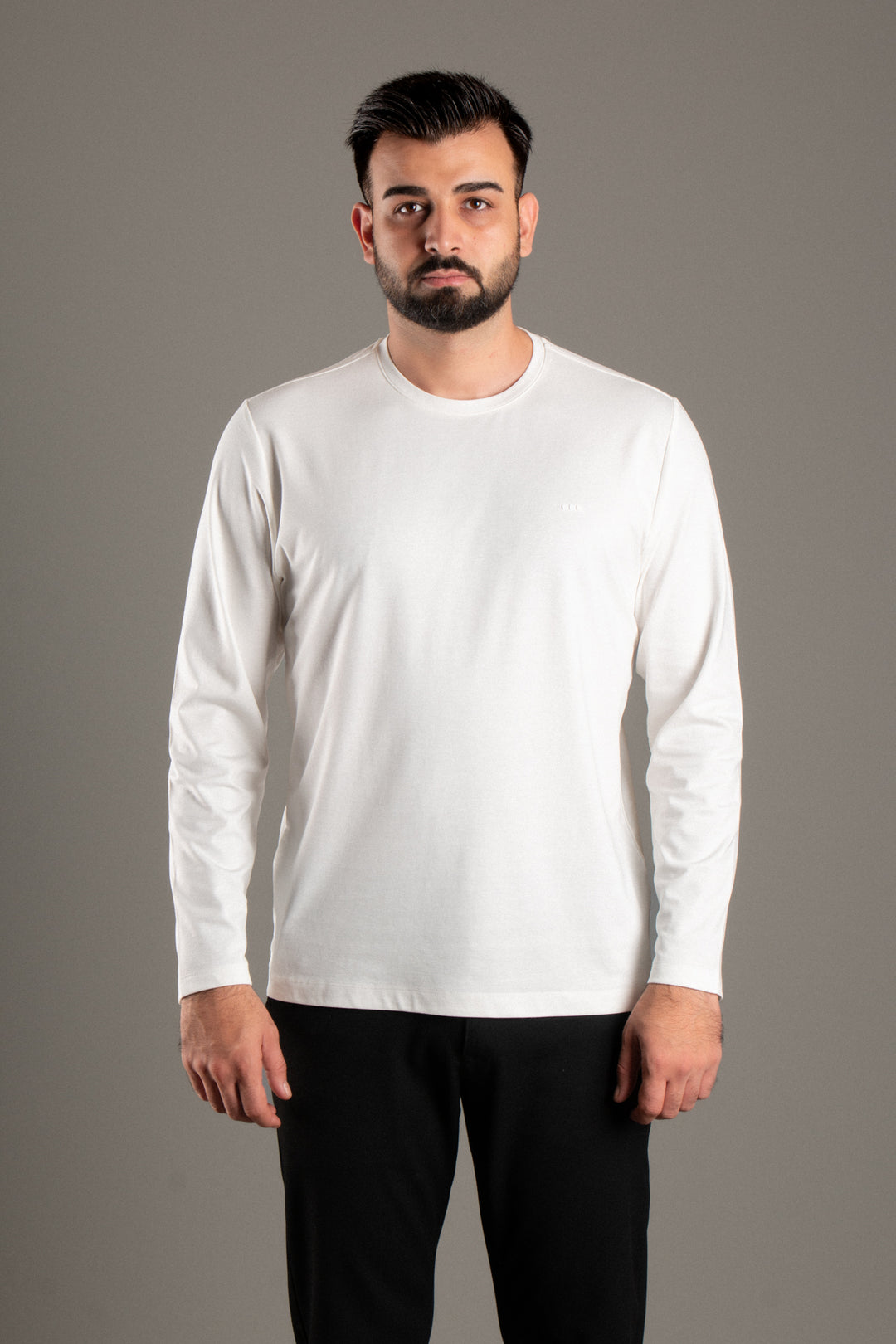 Soft Basic Slimfit Sweatshirt