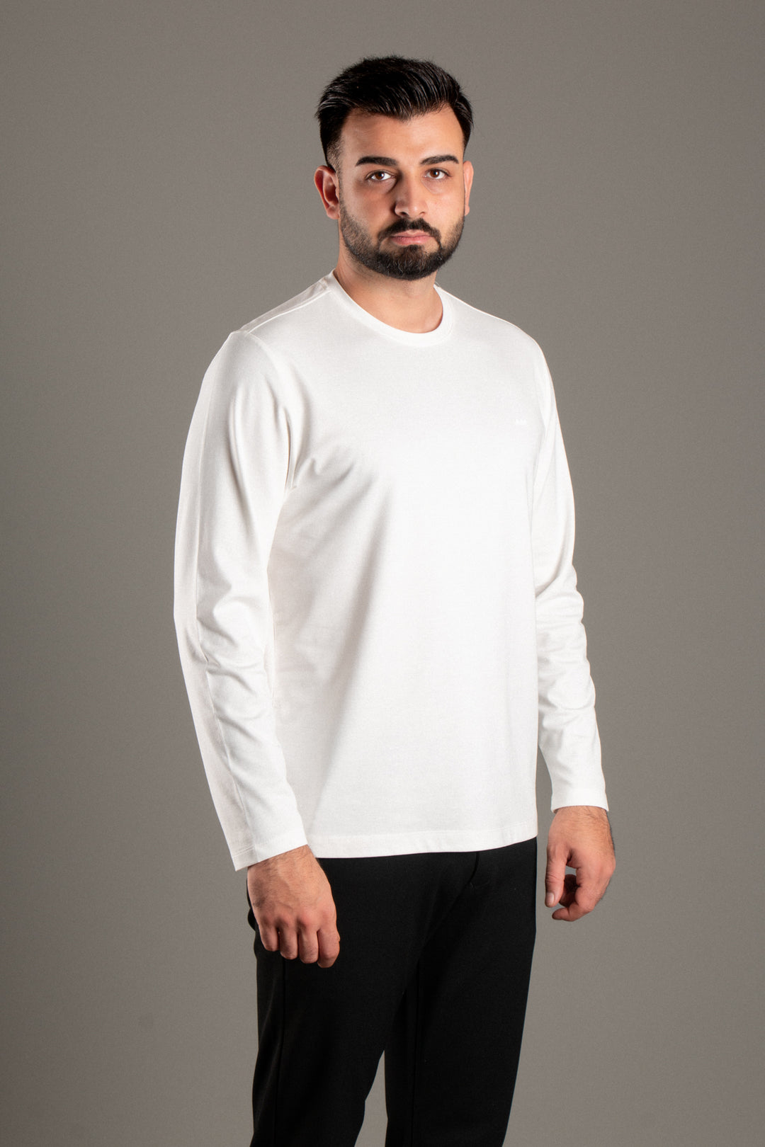 Soft Basic Slimfit Sweatshirt