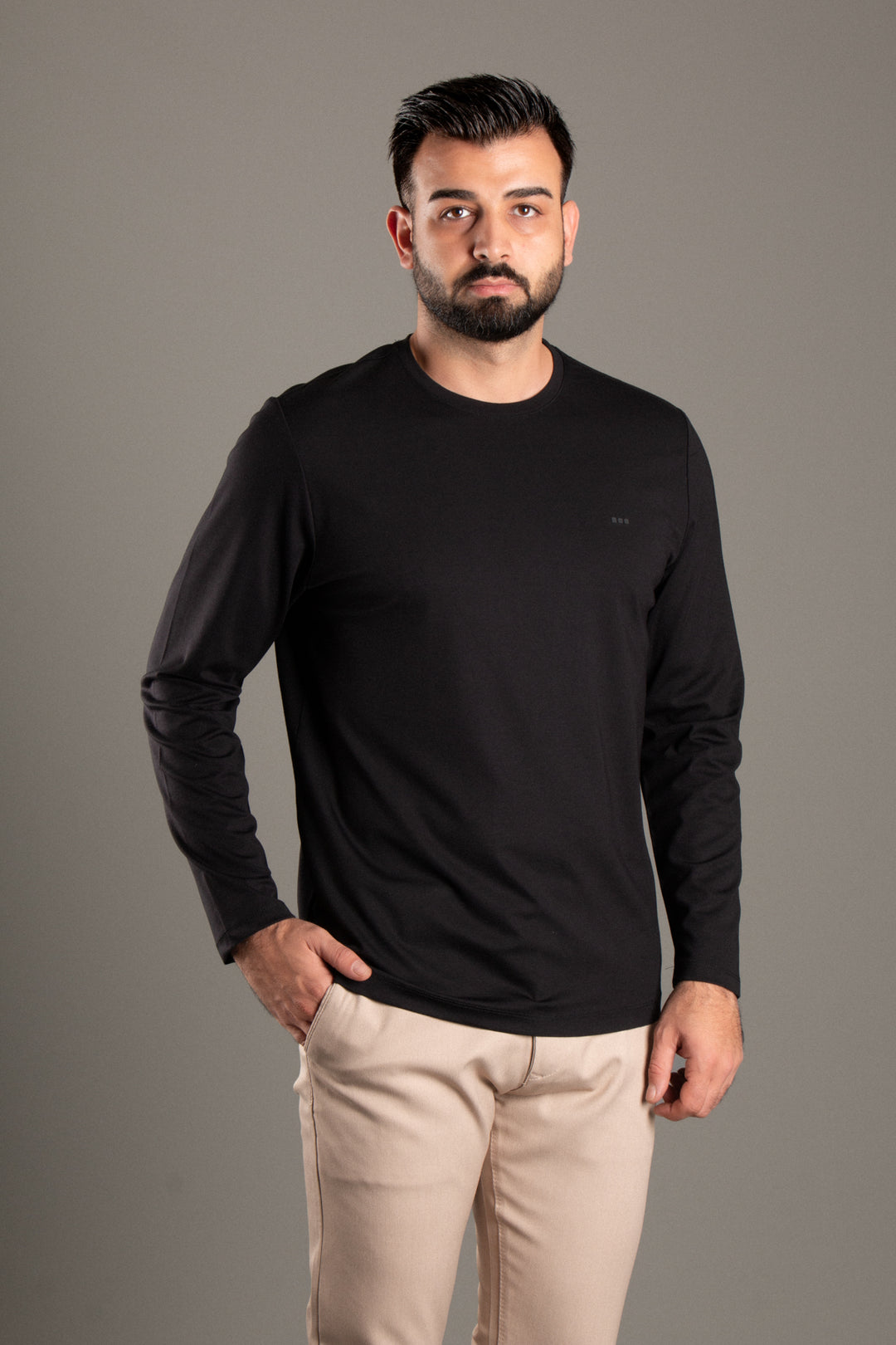 Soft Basic Slimfit Sweatshirt