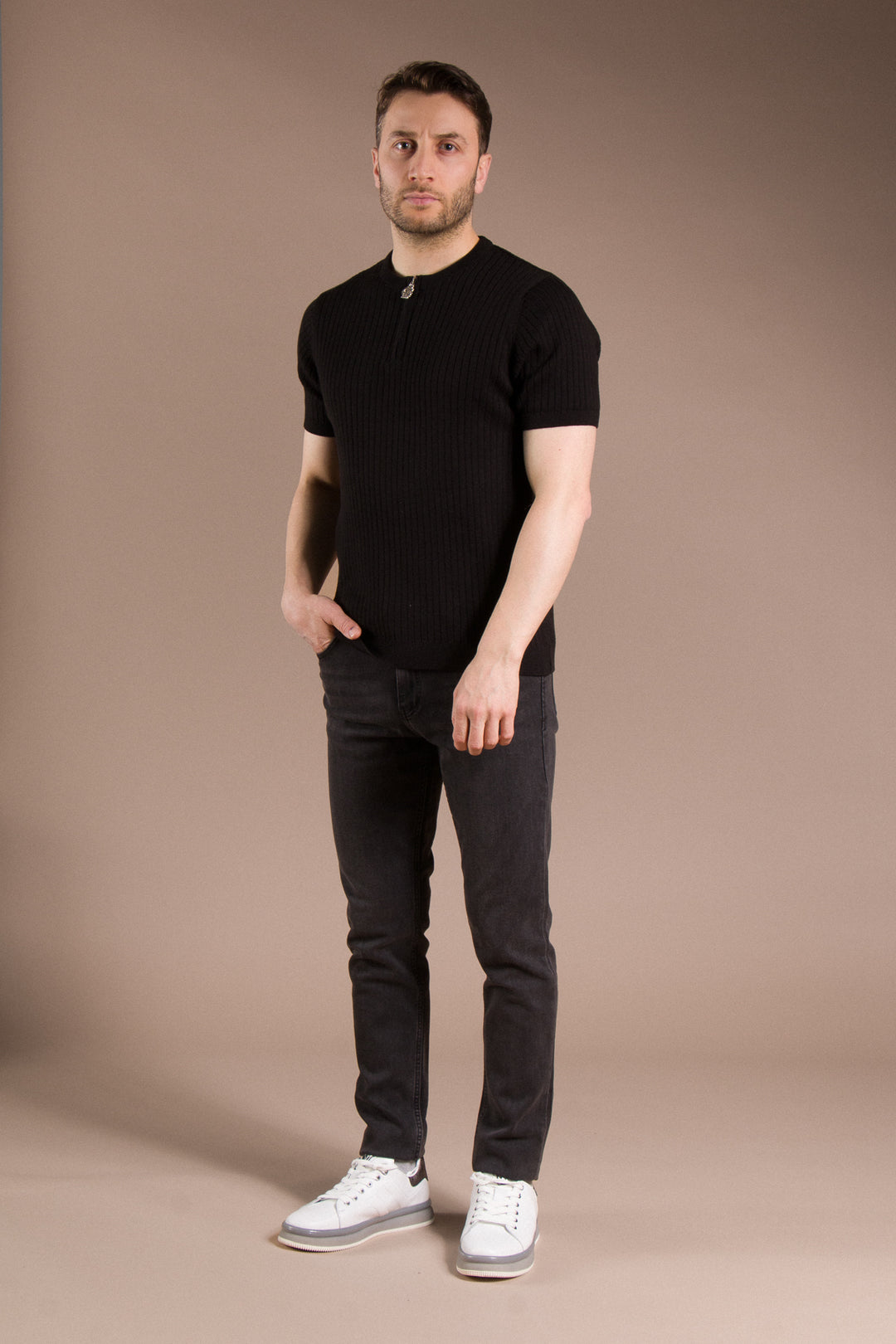 Polo Yaka Triko T-Shirt Fermuar Detaylı