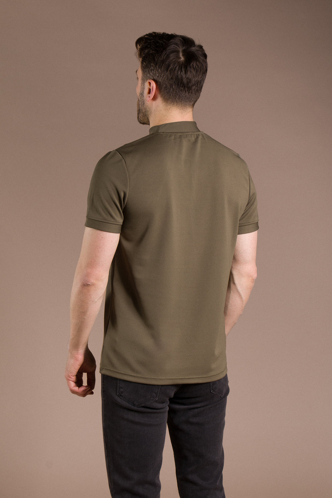 Boğazlı T-Shirt