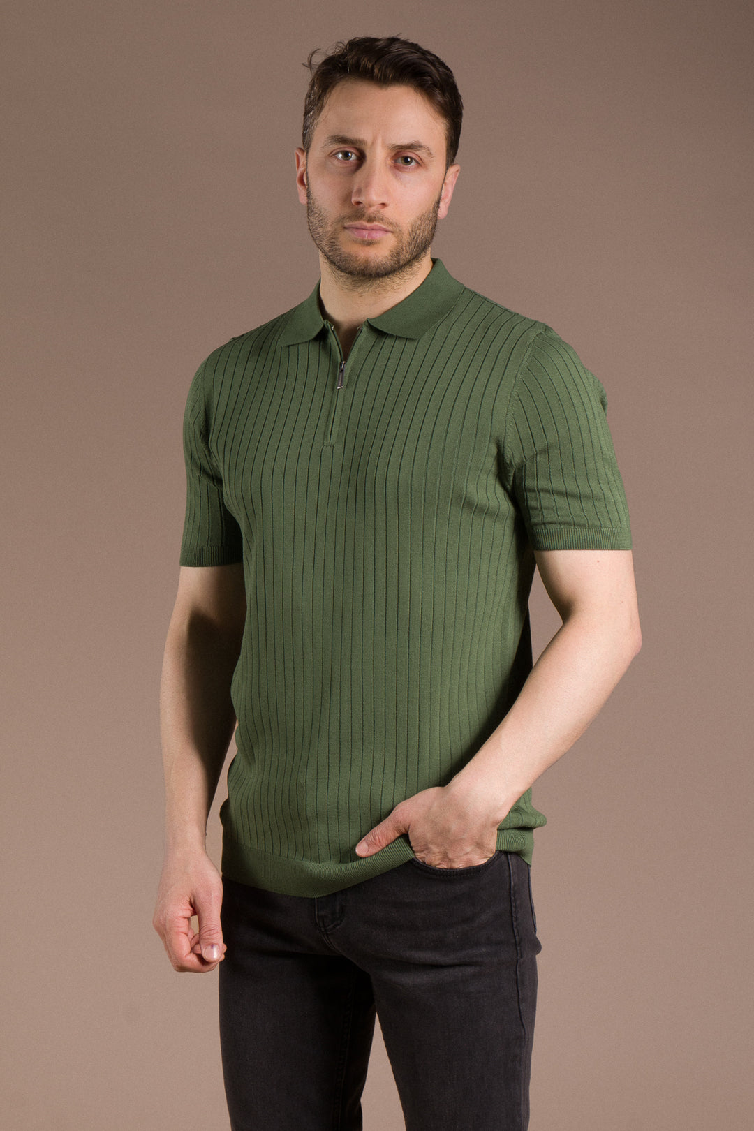 Dokulu Polo Yaka Triko T-Shirt