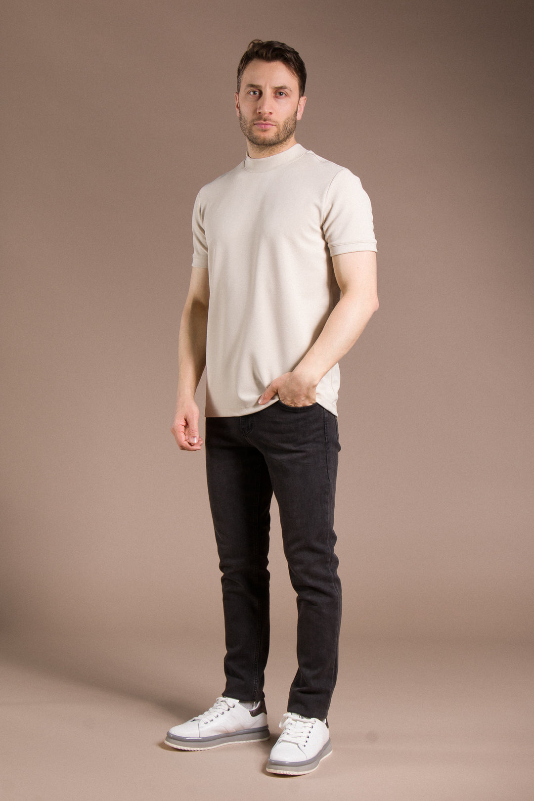 Boğazlı T-Shirt