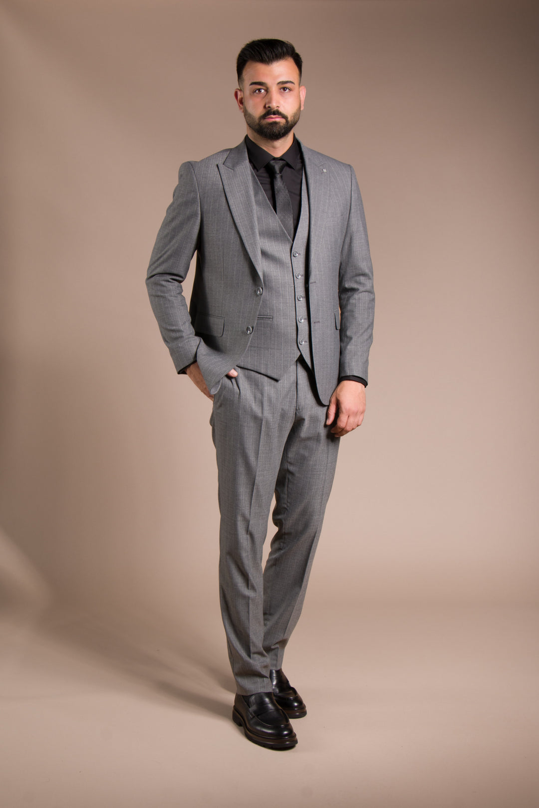 Çizgili Slim Fit Yelekli Takım Elbise