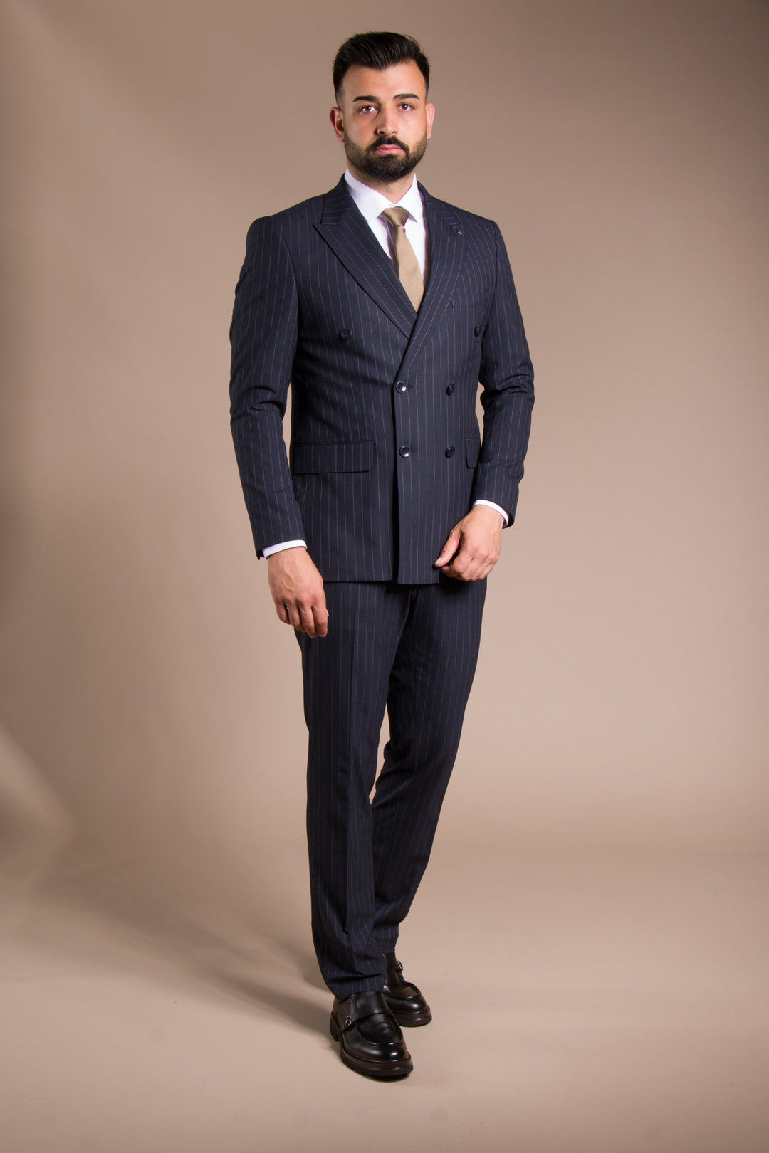 Slim Fit Çizgili Kruvaze Takım Elbise